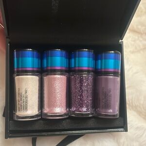 MAC Irresistibly Charming Glitters & Pigments Purple NEW